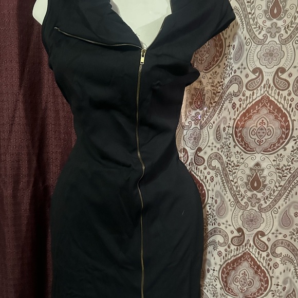 Skirts dresses rompers - Picture 3 of 9